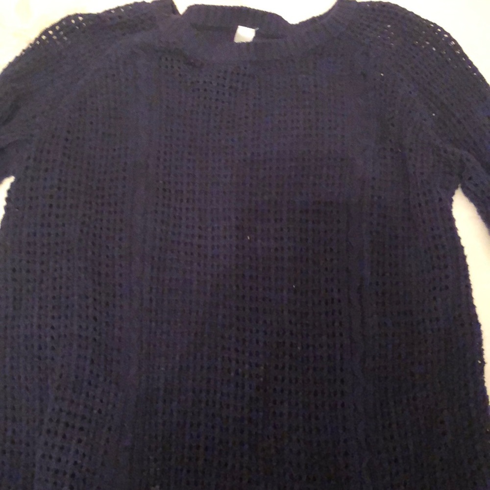 Cherokee sweater .